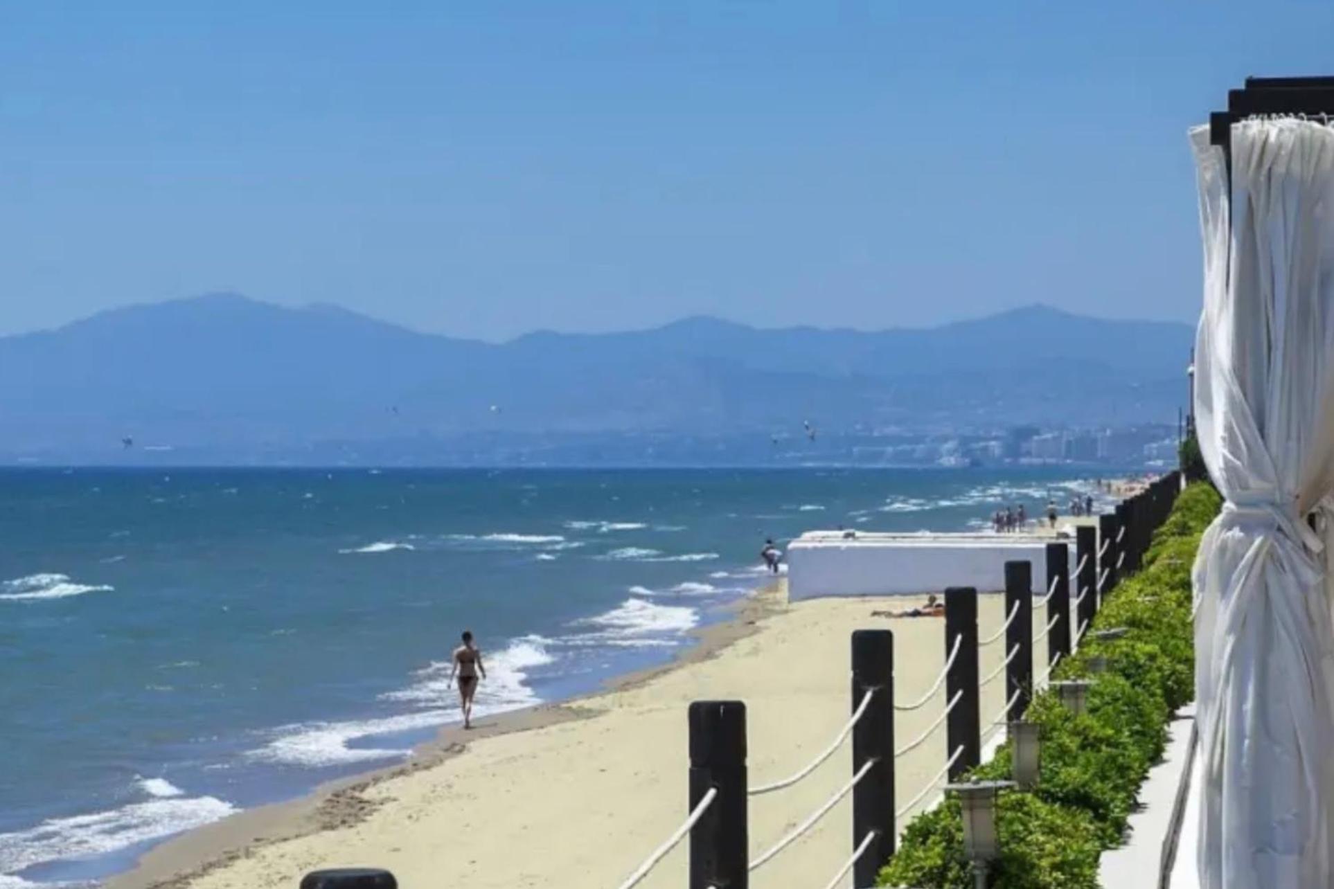 Marbella Beachfront - Beachside Apartment With Stunning Sea Views Exteriér fotografie